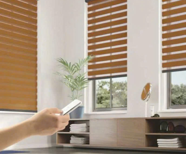 Màn Cầu Vồng tự động Quận 7