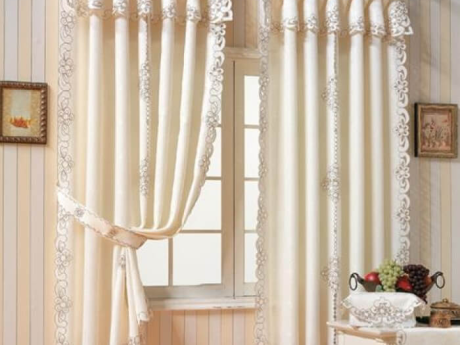 MÀN CỬA HOÀNG VŨ